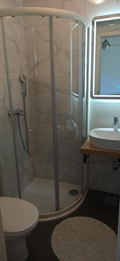 Apartments & Rooms Jokovic 米利尼 外观 照片