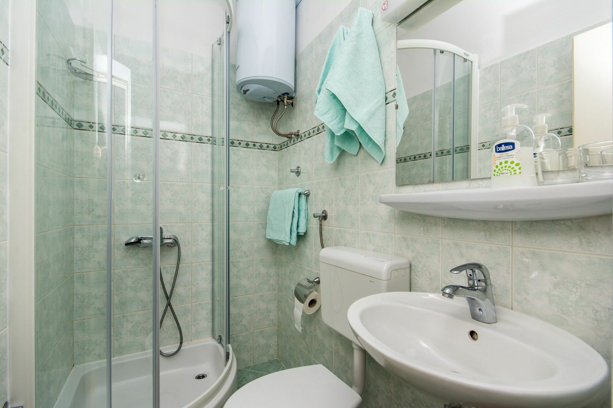 Apartments & Rooms Jokovic 米利尼 外观 照片
